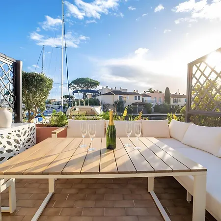 L Escapade Du Port T2 Climatisation Parking Terrasse Vue Port Grimaud